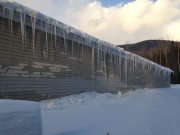 Metal-Building-Icicles